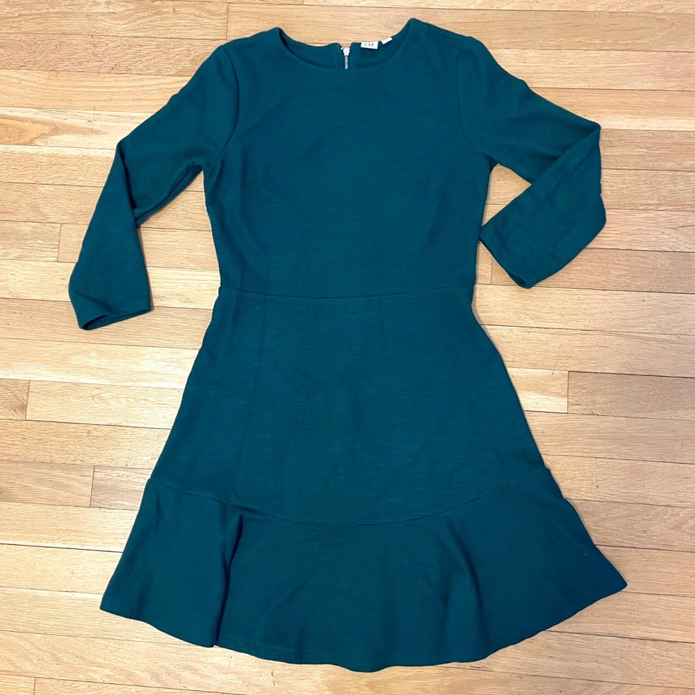 Gap Green Fit and Flare Flutter Dress Size 4